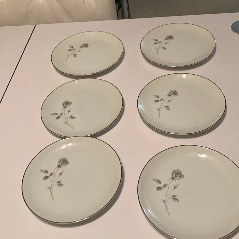 Shadow Rose Dessert Plates - Shadow Rose